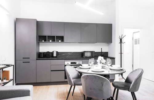 Washington Apartment | Easylife - Apartment with terrace near Cenacolo