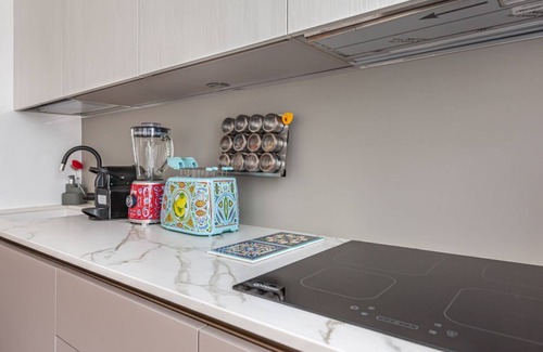Centro Direzionale Apartment | Easylife - Charming house in the central