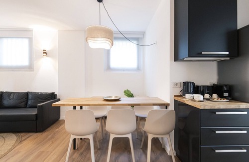 Carrobbio Apartment | Easylife - Luxury home in Colonne area
