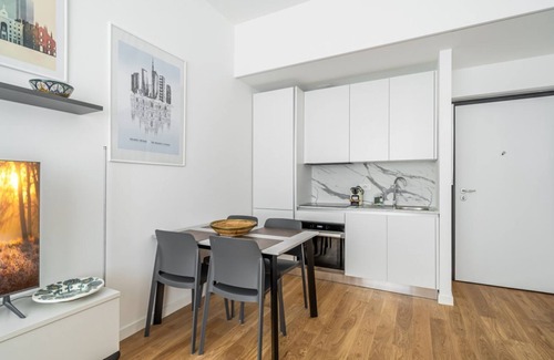 Tricolore Apartment | Easylife - Modern haven few steps from Duomo