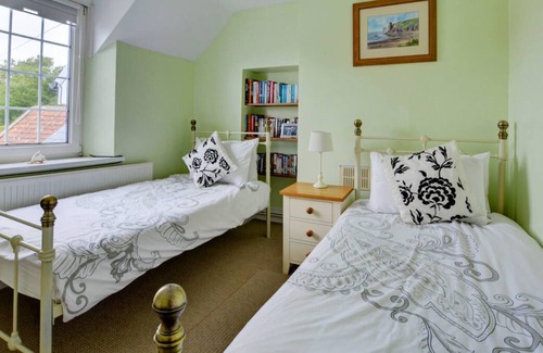 Lydstep House | Eaton Cottage in the beautiful Manorbier