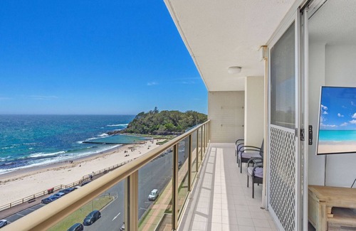 Forster Apartment | Ebbtide 38 - On The Beach!
