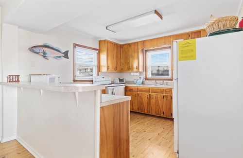 Crescent Beach House | Ebbtide - 8BR Oceanfront Retreat, Sleeps 18