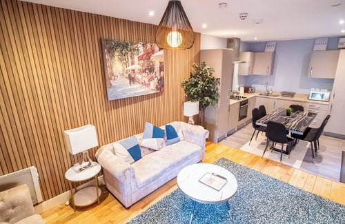 Sheffield House | Ebenezer Street Retreat - Spacious 4 Bedroom House