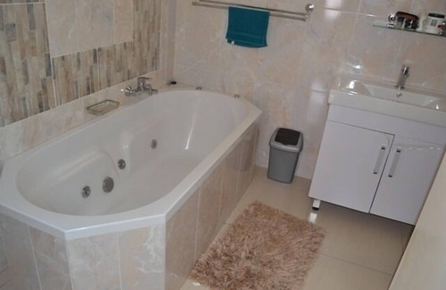 Bulawayo House | Ebuhleni Guest Lodge