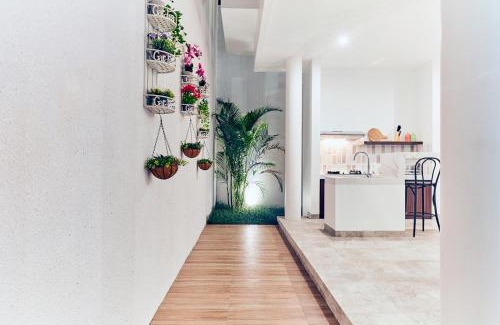 Batu Bolong Villa | Echo Beach House 38