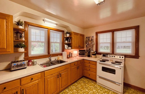 Edinburg House | Echoes of Edenburg