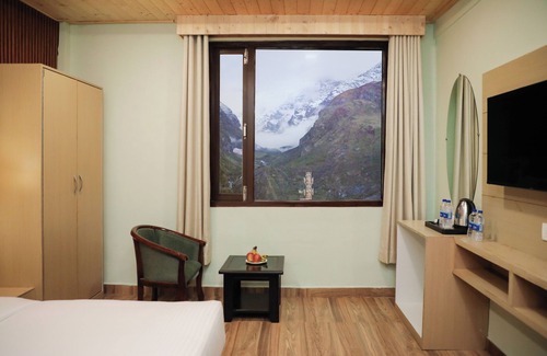 Badrinath Hotel | ECKO Premier New Yoga