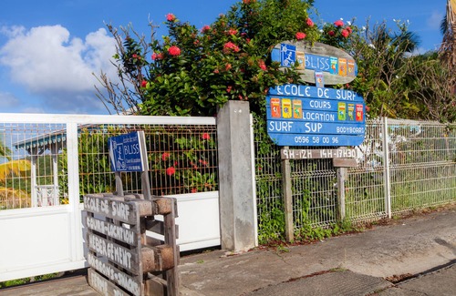 Tartane House | Eclats de Mer, 3 Waterfront Bungalows in Tartane/WIFI Car Rental