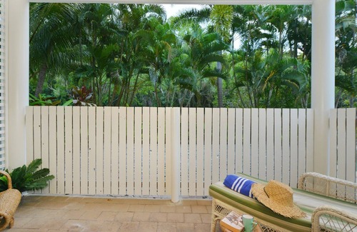 Port Douglas Apartment | Eclectic Apartment in Tropical Port Douglas