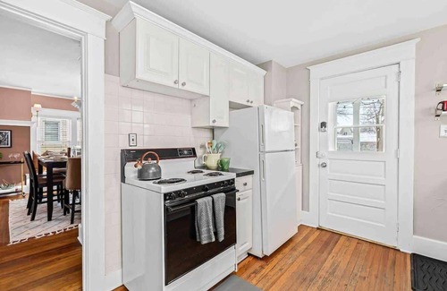 Royal Oak House | Eclectic Bungalow in the Heart of Royal Oak