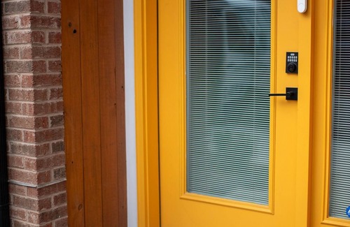 Chattanooga House | Eclectic, dog-friendly townhome located at the base of Lookout Mountain.