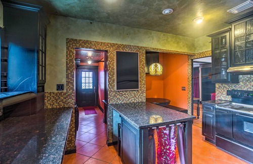 Five Points House | Eclectic Pet-Friendly Jacksonville Home - 2 Mi DT!
