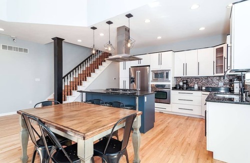 Lower East Side Apartment | Eclectic, Stylish, and Cozy Milwaukee Home!