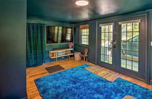 Troy House | Eclectic Troy Home w/ Hot Tub - Pet Friendly!