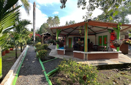 Pereira Cabin | Eco Cabañas Green Eden