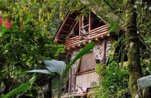 El Carmen de Viboral Cabin | Eco-Crystalline River Eco-Cabin/Hammocks/Fire Pit