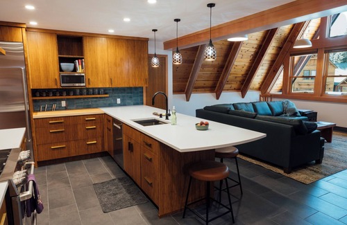 Chamberlands House | Eco-Friendly Cozy Cabin in Homewood