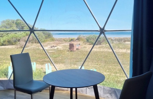 Minlacowie Apartment | Eco-Friendly Glamping Dome on 30 Acres of Absolute Beachfront