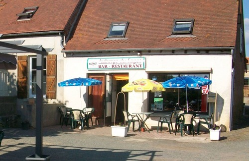 Mesples Cottage | Eco-Gite avec Jardin près des Sentiers de Randonnée - Tout Confort pour Familles et Amis !