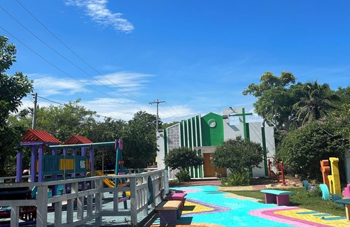 Tierra Bomba Island House | Eco Hostal Villa Canada Escape