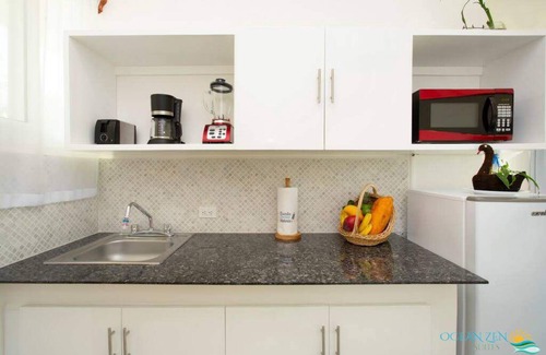 Luis Donaldo Colosio Apartment | Eco Luxury Honeymoon King Suite 100% Ocean view