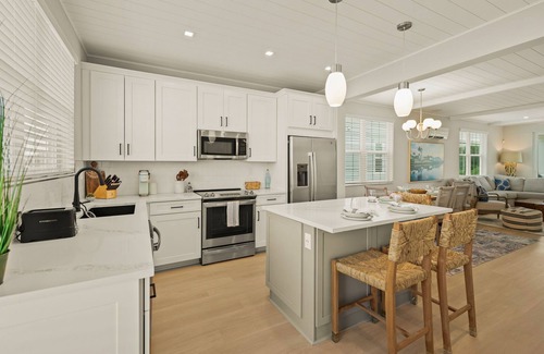 Cortez House | Eco Smart Home, Canalfront with Pool!