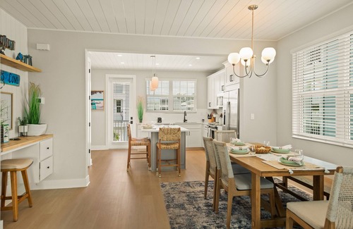 Cortez House | Eco Smart Home, Canalfront with Pool!