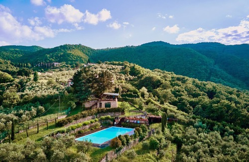 Castelnuovo dei Sabbioni Villa | Eco Villa in Chianti with private pool