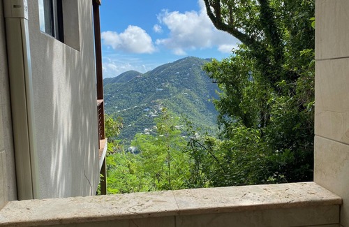 Ajax Peak Villa | Eco Vida: Amazing Views, 5 Min to Maho Beach, Heated Pool & Powered by Solar
