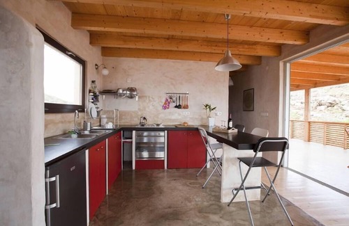 Villaverde Villa | Eco-Villa immersed in a natural park of volcanic origin.