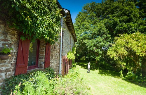 Eance House | Ecologite La Riviere, groups of up to 20