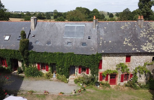 Eance House | Ecologite La Riviere, groups of up to 20