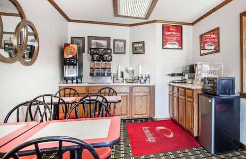 Cameron Cabin | Econo Lodge Cameron