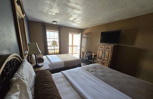 Eagle Nest Hotel | Econo Lodge Eagle Nest