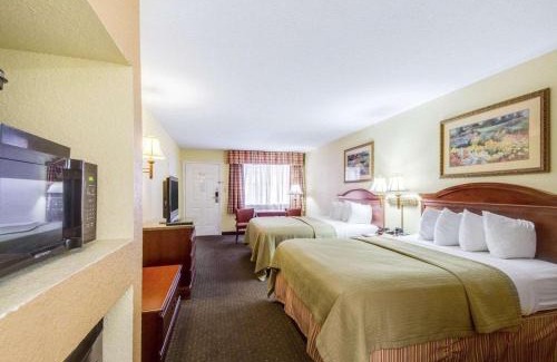 Eagle Pass Hotel | Econo Lodge Inn & Suites Eagle Pass