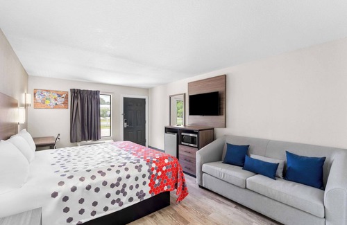 St. Martin Hotel | Econo Lodge Inn & Suites Ocean Springs - Biloxi