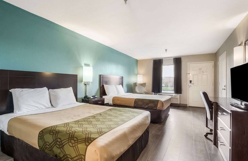 Hillview Hotel | Econo Lodge Inn & Suites