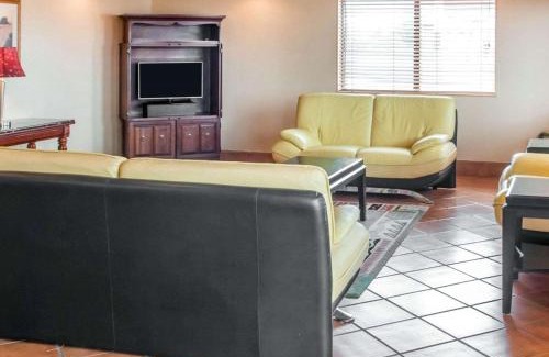 Lordsburg Cabin | Econo Lodge Lordsburg I-10
