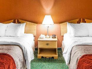 Newport Cabin | Econo Lodge Newport West