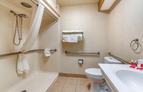 Briargate Cabin | Econo Lodge North Academy