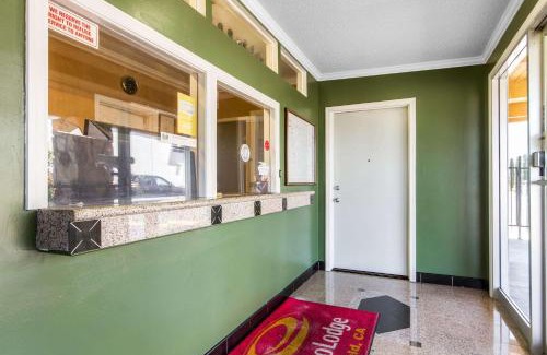 Fairfield Cabin | Econo Lodge