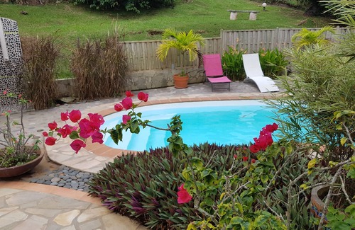 Saint-Joseph Apartment | Ecrin vert - Apartment in a villa