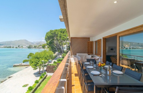 Puerto de Pollensa House | ED. BELLVEURE 2º B (DUPLEX) - Fantastic apartment on the seafront. Free WiFi.