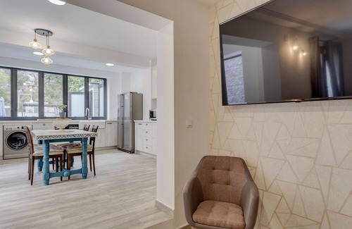 Castelldefels House | Edard's Great House - Paradise 300m from the sea. Spacious game room.