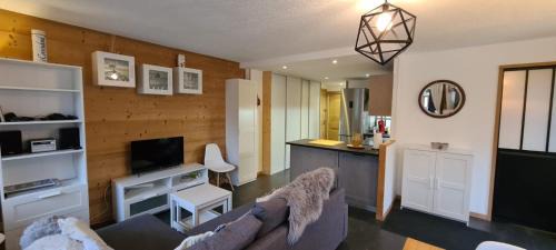 Les Almes House | Edelweiss 2100