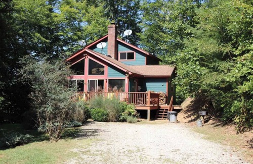 Bryson City Cabin | “Edelweiss” - Nantahala Cabins Two-Bedroom Cabin -Offsite