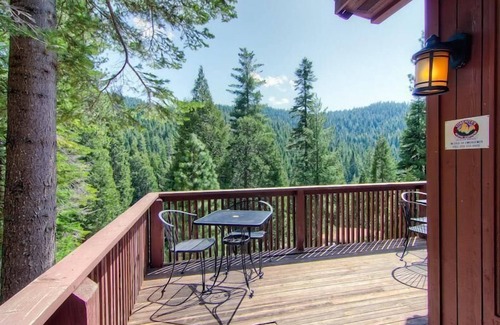 Yosemite West House | Edelweiss