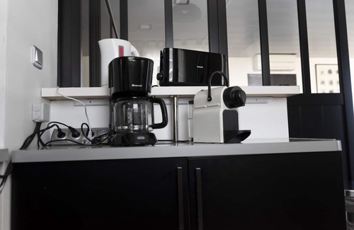 Carosse Apartment | EDEN APPT, T2 standing 4 people, pool, sea view, St Gilles