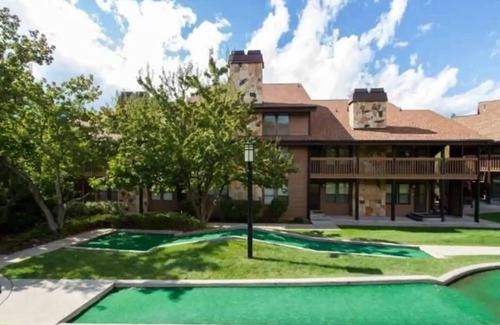 Wolf Creek Condo | Eden Getaway